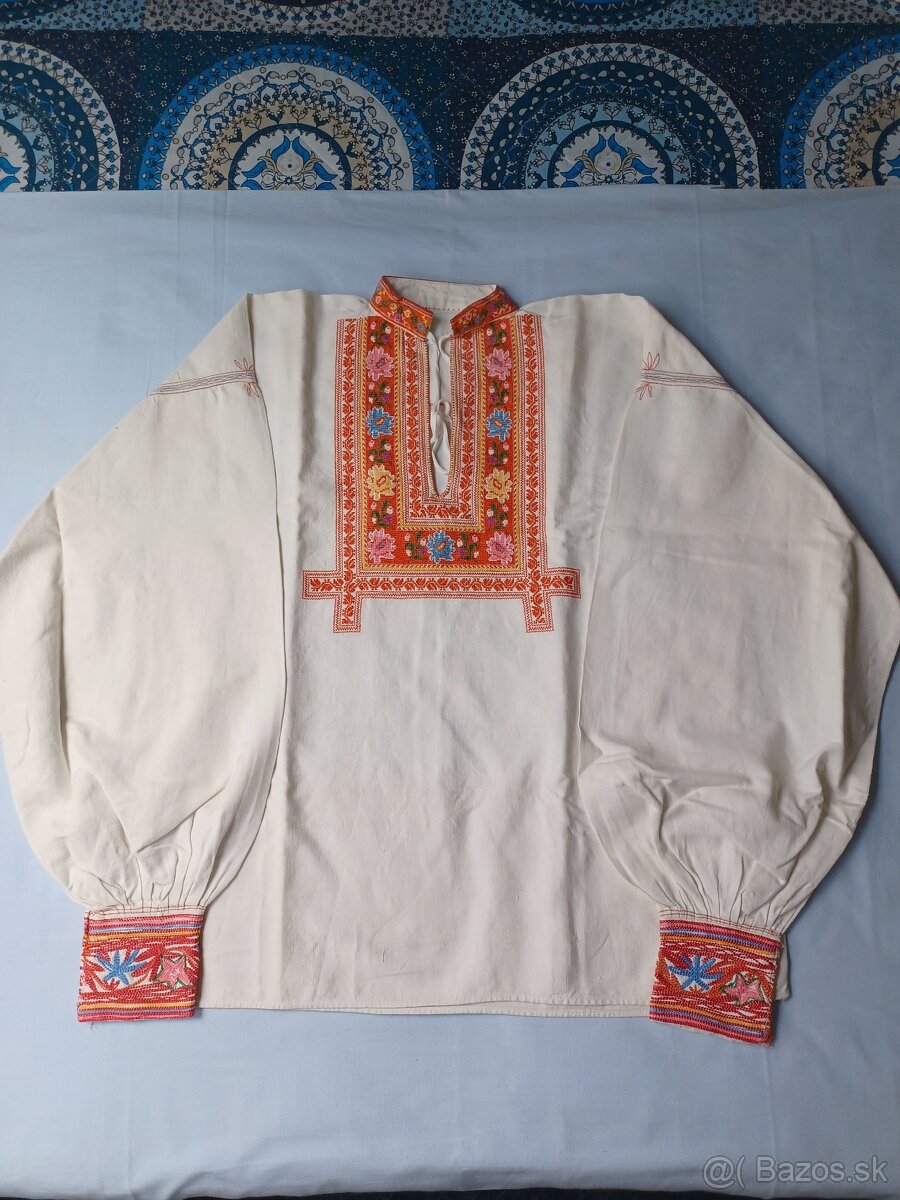 Pohorelá - folklórne košele - 12