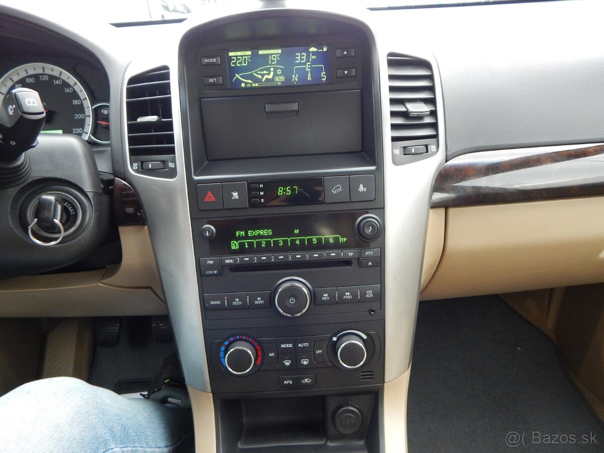 Chevrolet Captiva 2.0 VCDI LT medium 4x4 7m - 12