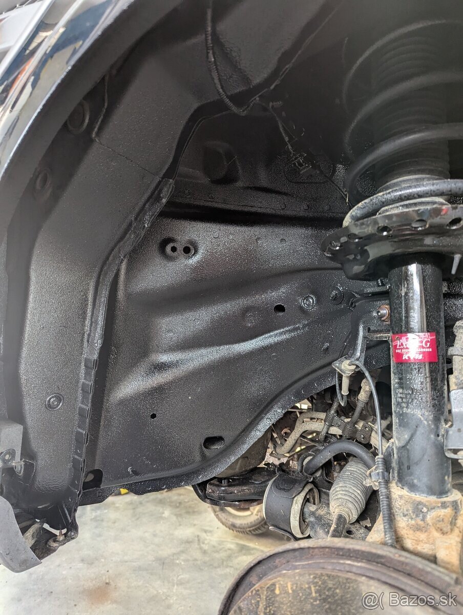 Land Rover Freelander 2 - 2.2Td4 S 112kW manuálna prevodovka - 12