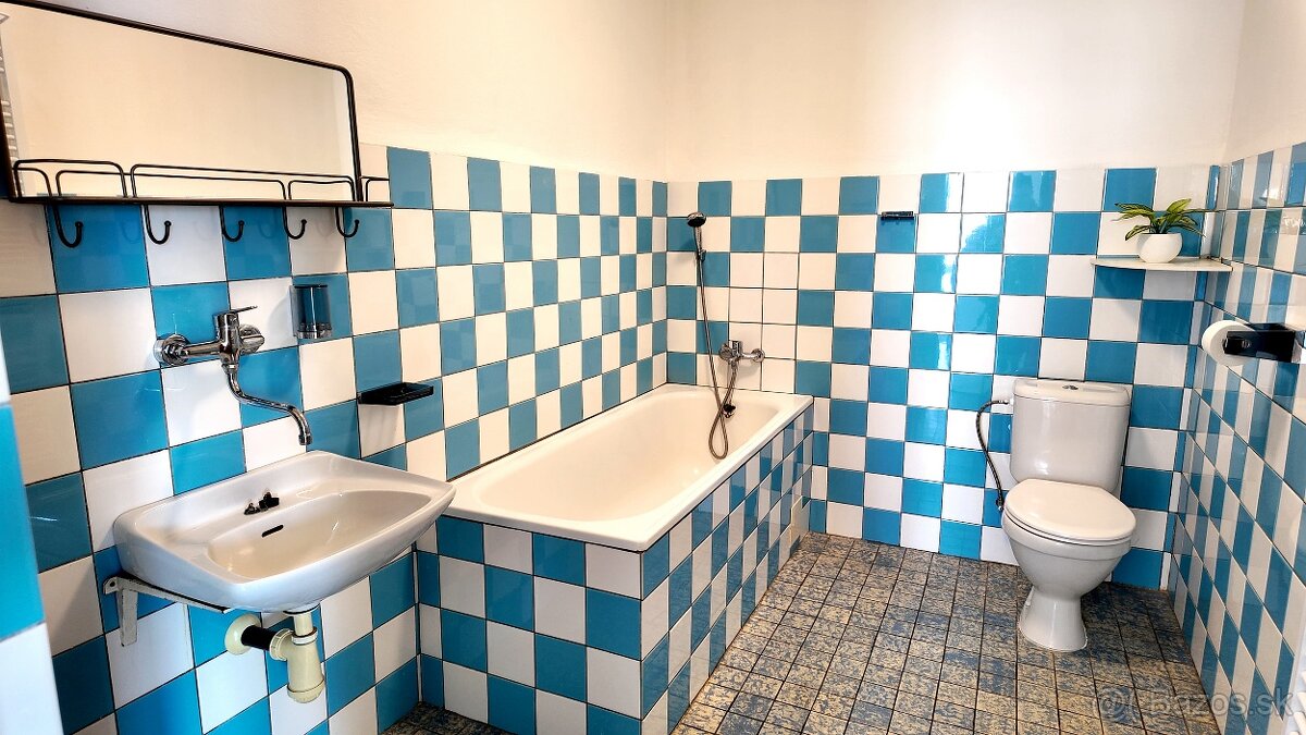 PREDAJ - 6 izbový rodinný dom - Lednice na Moravě - 12