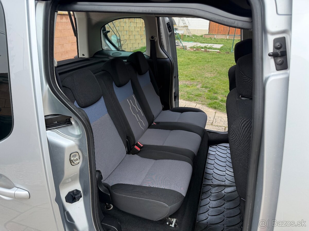 Peugeot Partner Tepee 1.6HDi, 84kW, rok 2014 - 12