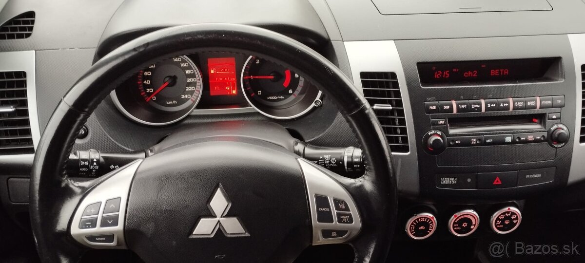 Mitsubishi Outlander 2.0 DI-D 128000 km - 12