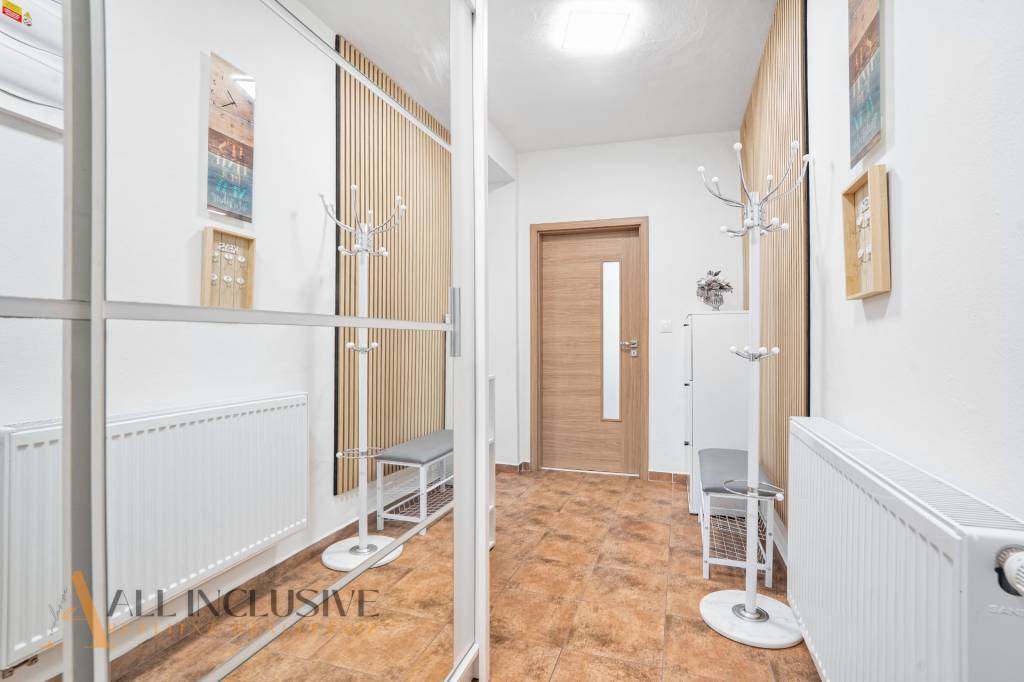 ALL INCLUSIVE | NA PRENÁJOM 2 IZB BYT SO SÚKR. POZEMKOM,VEĽK - 12