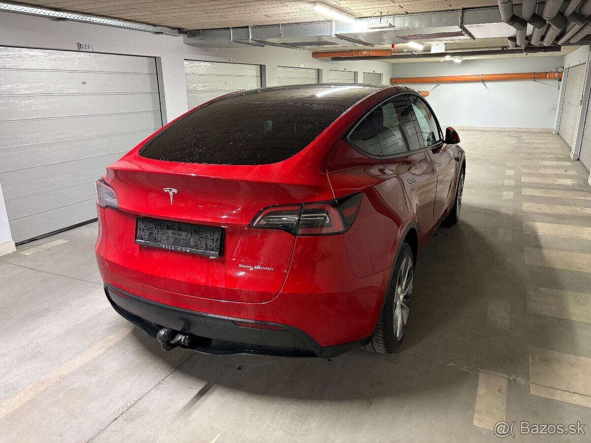 Tesla Model Y AWD LONG RANGE DUAL MOTOR (4x4) - 12