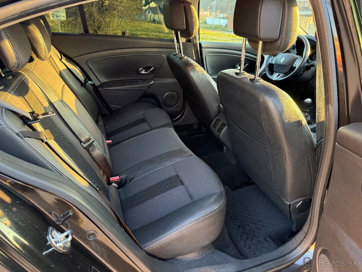 Renault Fluence 1.5dci 81kw, r.v. 2/2011 - 12