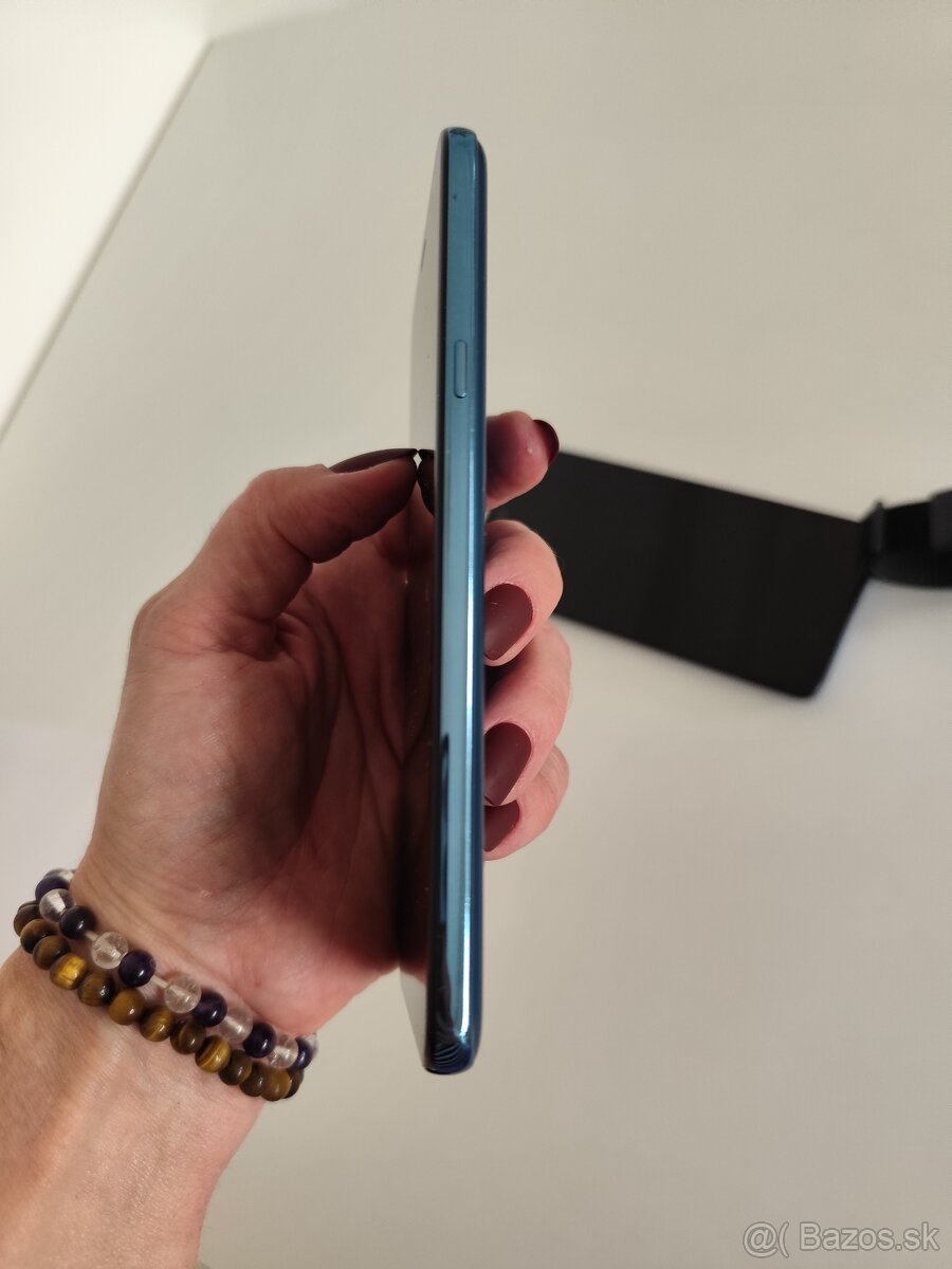 Motorola G60 + LG K40 + Xiaomi Smart Band 7 Pro - 12