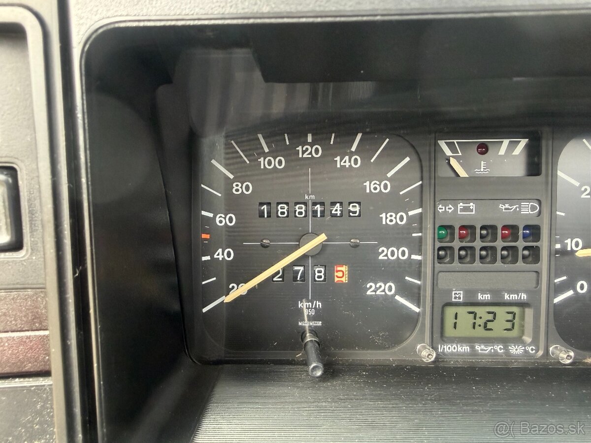 Volkswagen Golf mk1 cabrio - 12