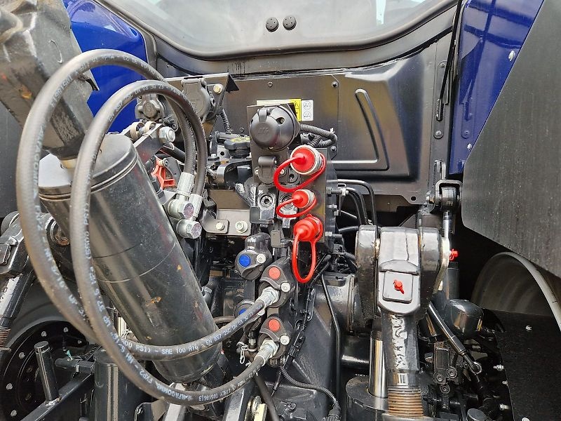 Traktor New Holland T7.340 HD Blue Power + RTK - 12