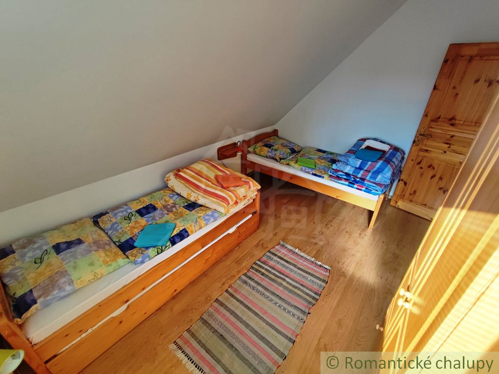 Veľká chata s dvoma apartmánmi v centre Donovál - 12