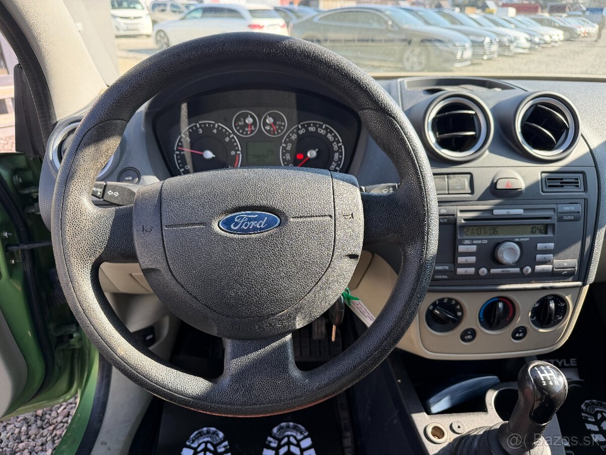 Ford Fiesta 1.3 Ambiente - 12