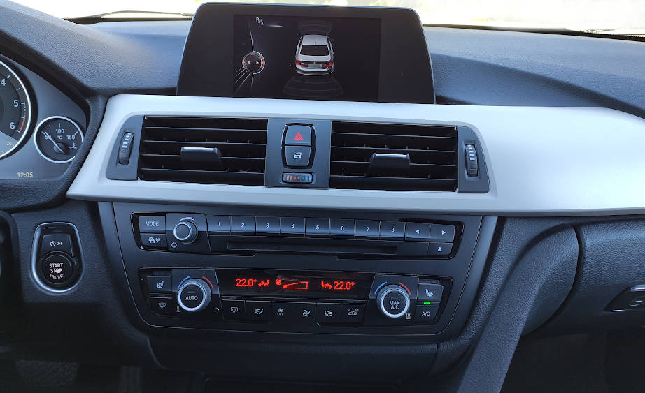 BMW 3 sedan 320d xDrive Automat - 12