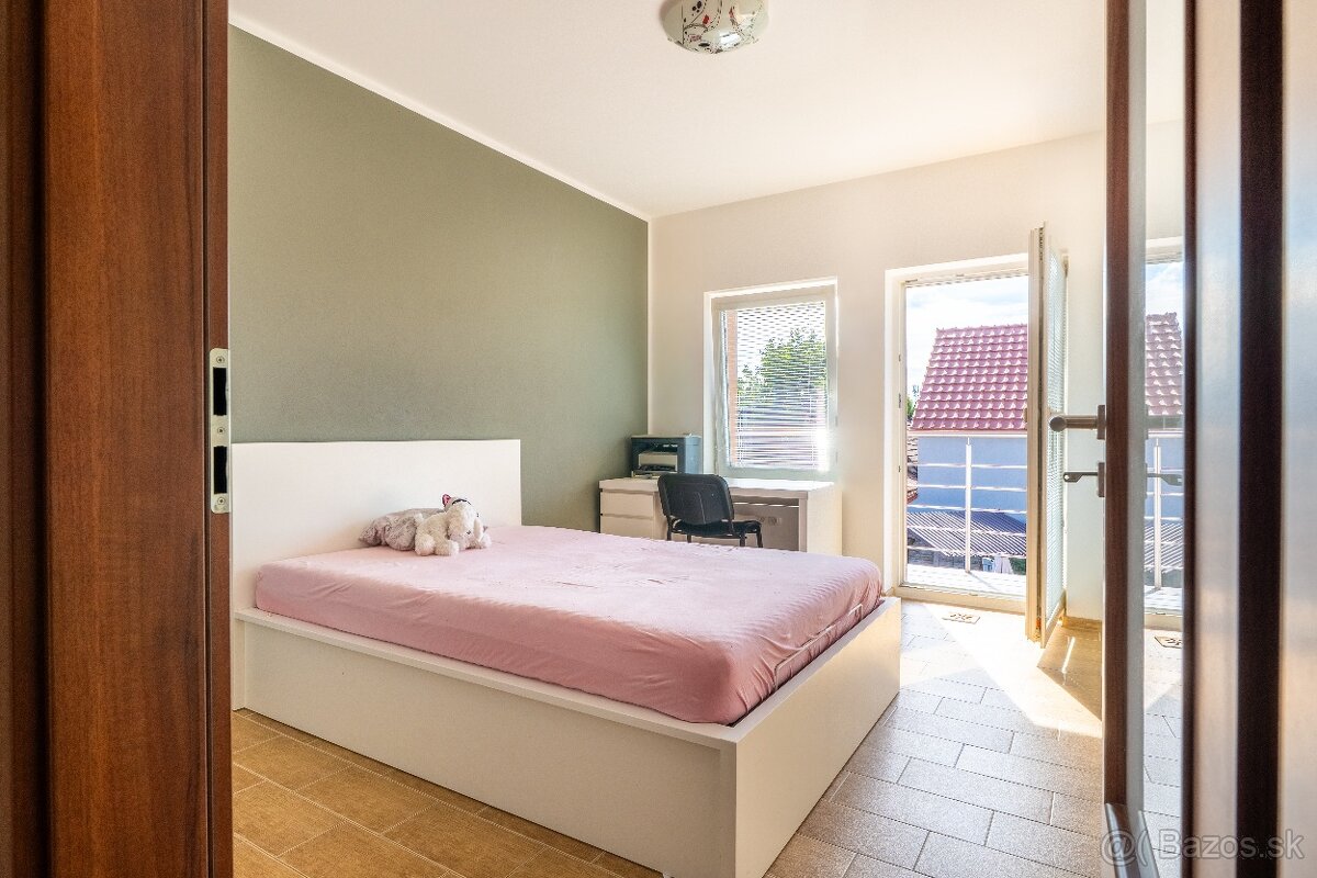 Rodinný dom v oblasti Nový Ružinov - 12