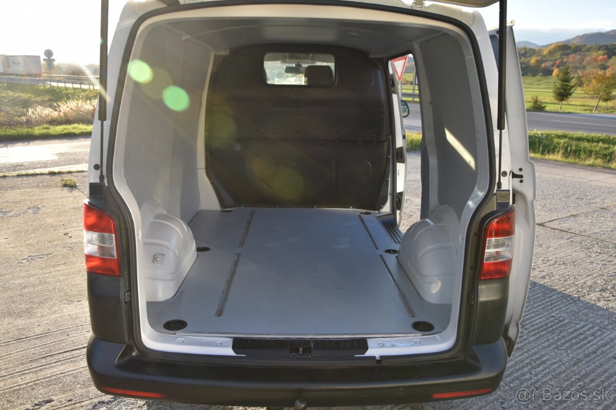 Volkswagen T5 Transporter 2,0TDi, 75kW, M5, 4d. 3.Miestne - 12