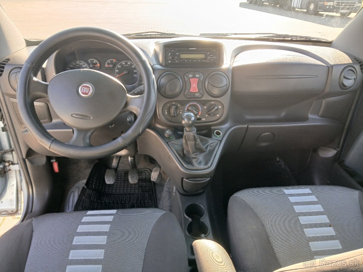 Fiat Doblo 1.3jtd 62kw Acapulco model 2009 - 12
