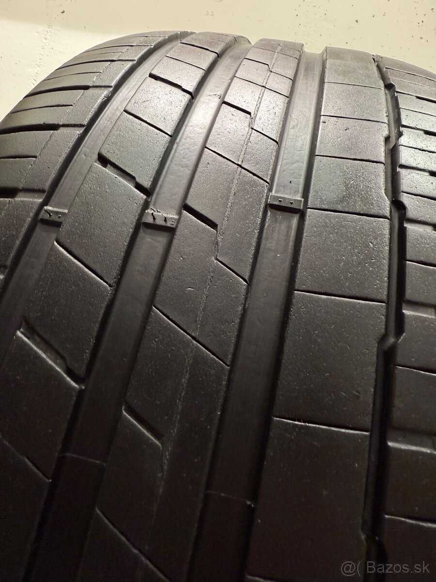Letné pneumatiky BMW X7 Dvojrozmer 315/35/22 a 275/40/22 - 12