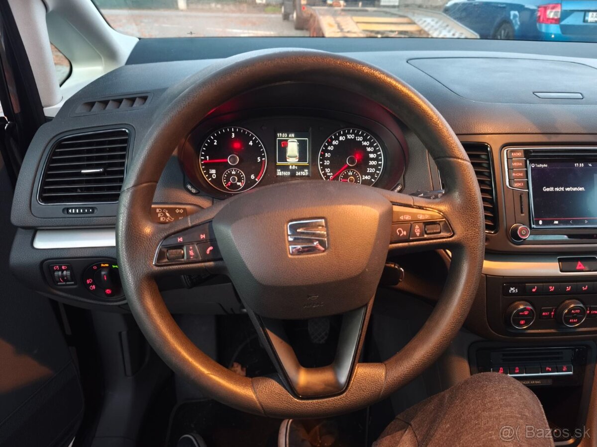 Seat Alhambra 2,0 TDi rok 2017 - 12