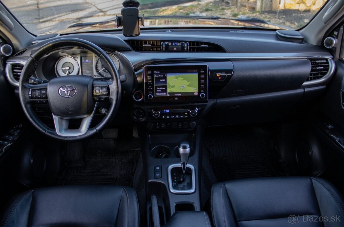 Toyota Hilux DoubleCab 2.8D 150kW - 12