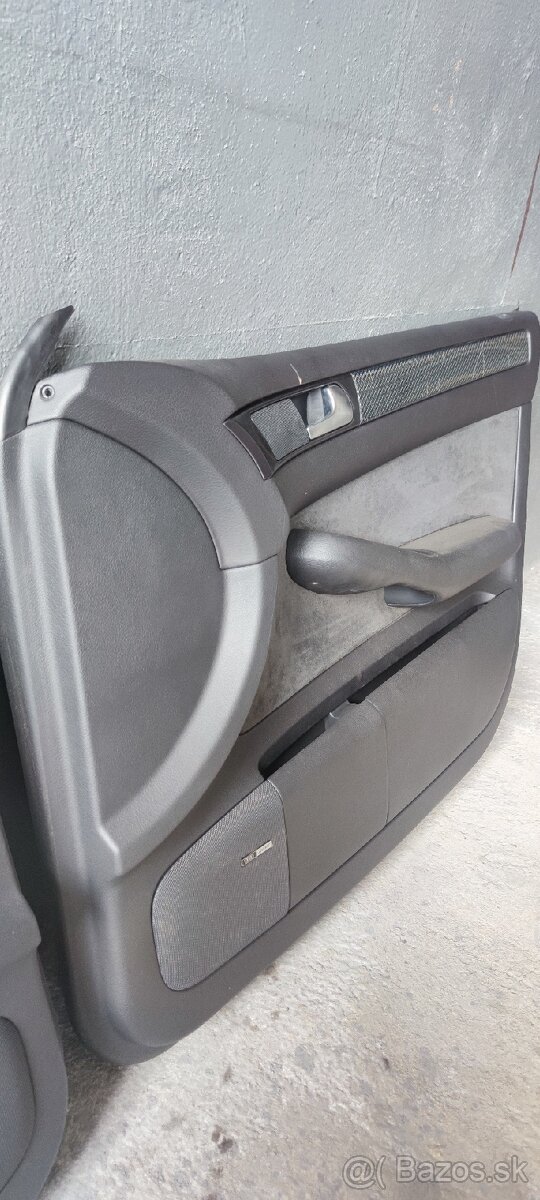 Audi RS6 C5 diely - 12