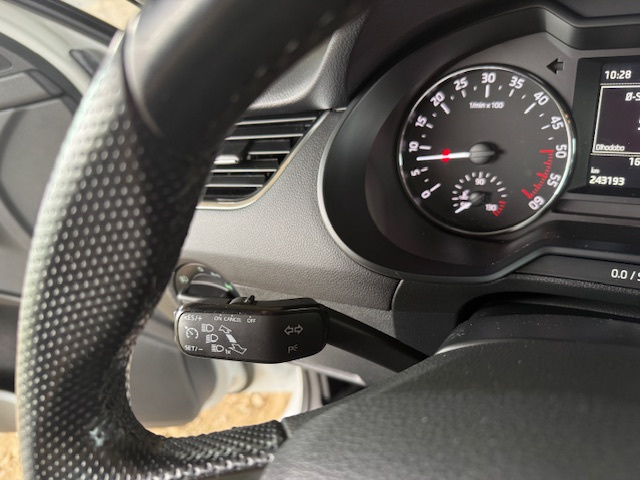 Škoda Octavia Combi 1.6 TDI 110k Ambition - 12