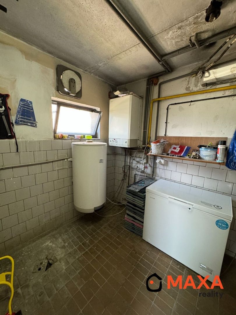 PREDAJ / VÝMENA 4 izbový byt za RD , 2 x garáž, Šaštín - - 12