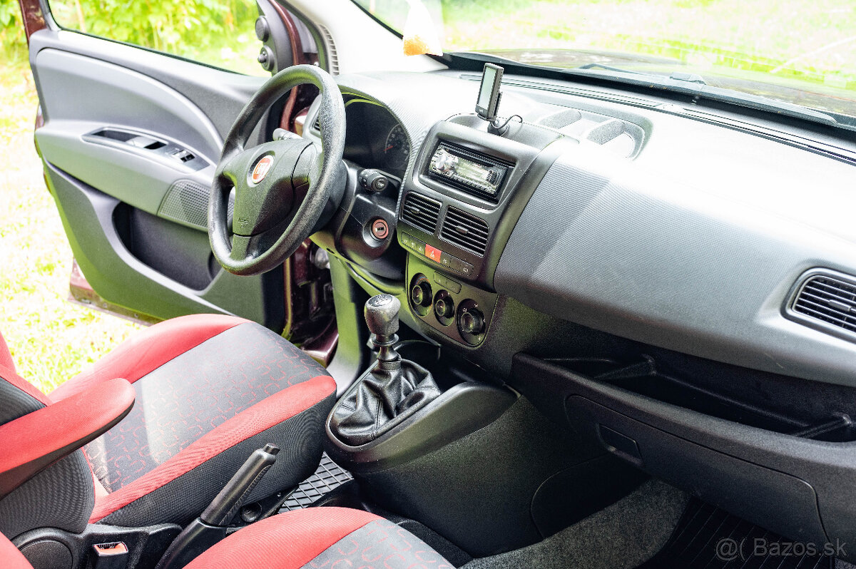 Fiat Doblo Combi 1.6 JTD 66kW - 12