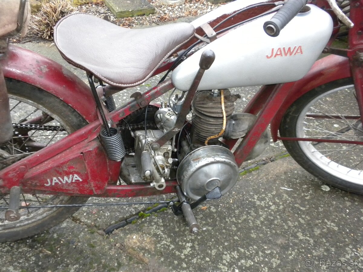 JAWA VILLIERS r.v.1934 bez dokladů dlouhá léta na půdě - 12