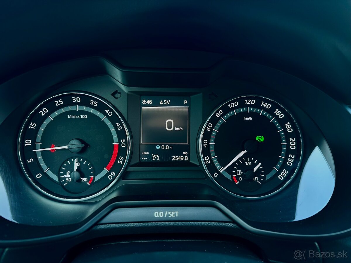 Škoda Octavia Combi SCOUT2.0 TDI DSG 4x4 - 12