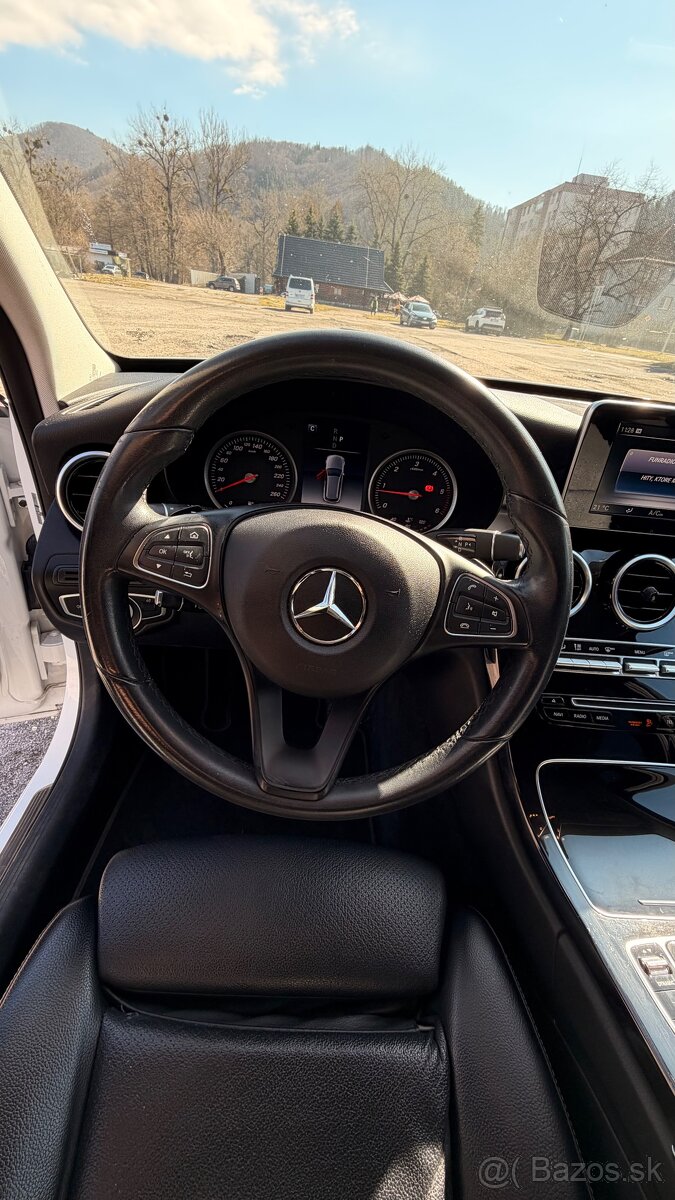 Mercedes-Benz C trieda 220d - 12