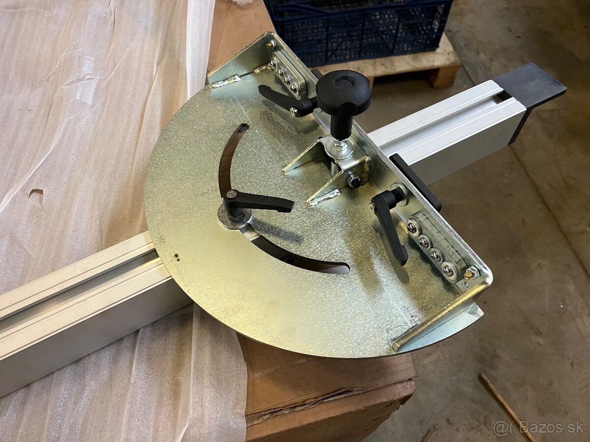 Uhlove pravitko - 12