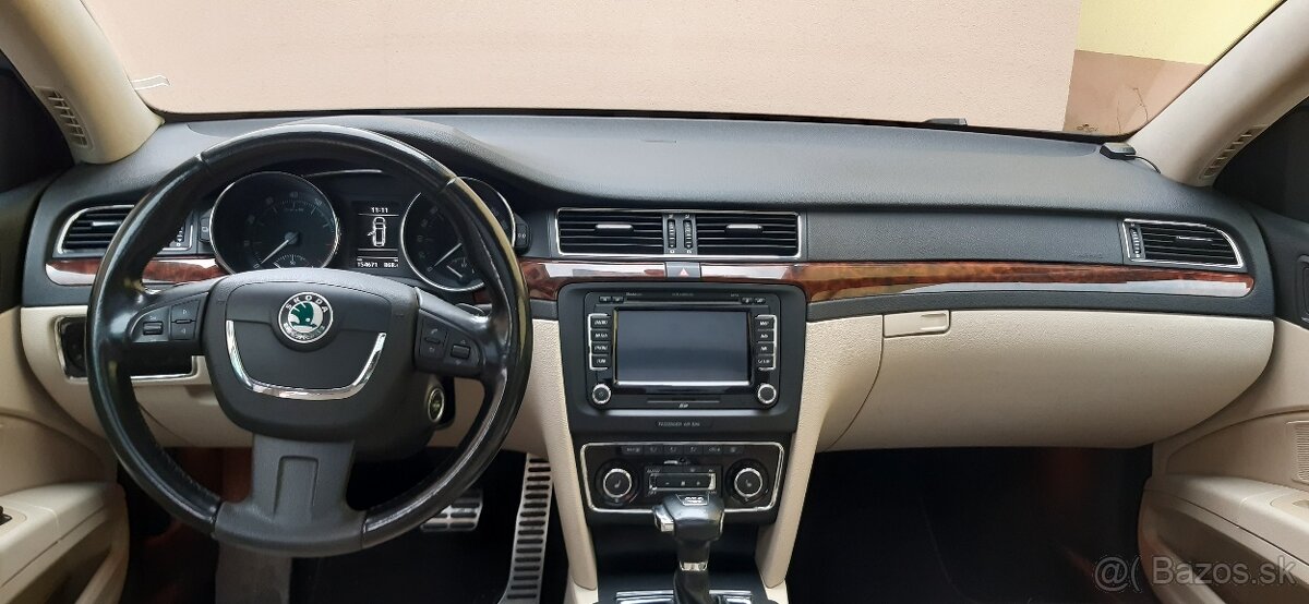 Predam Škoda Superb Combi II 3.6 V6 4x4 - 12