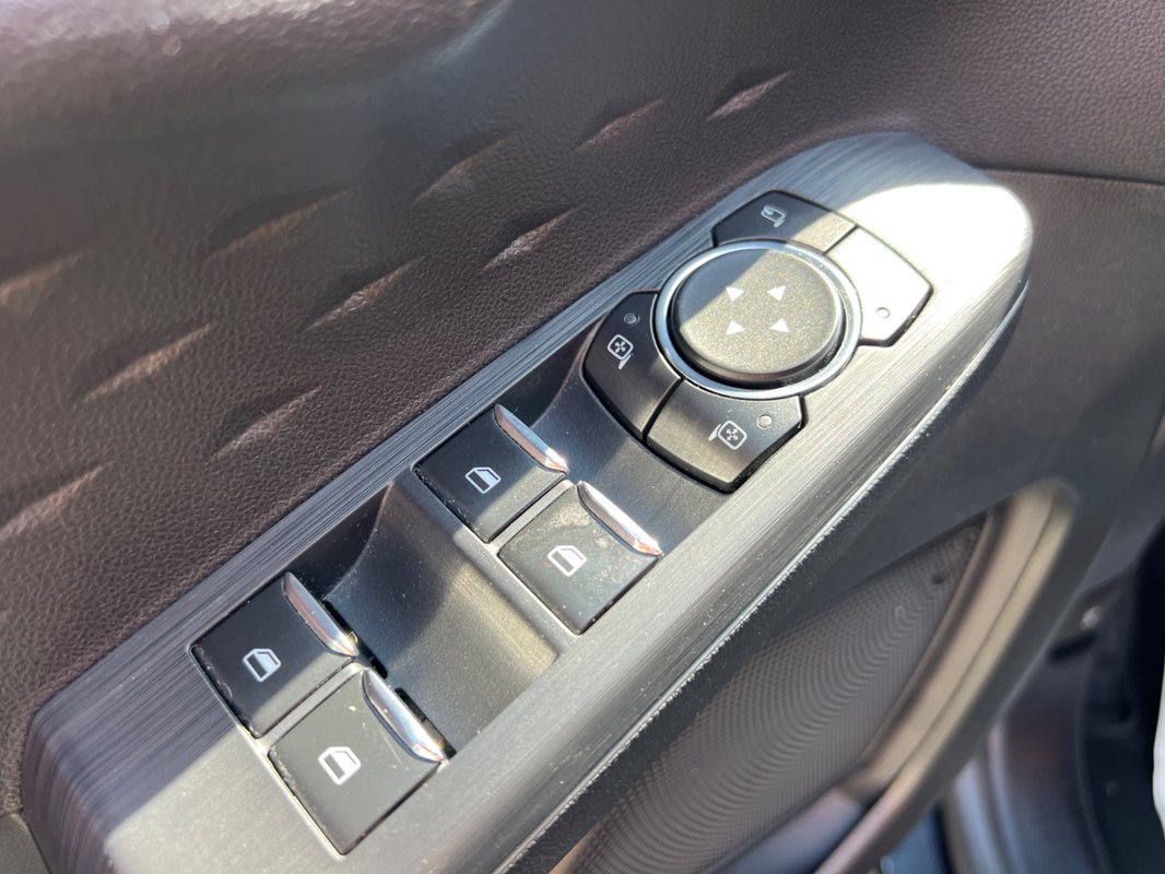 Ford Kuga 2.5 Duratec PHEV 225k Titanium CVT - 12