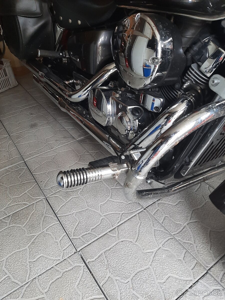 Honda Shadow VT 750 - 12