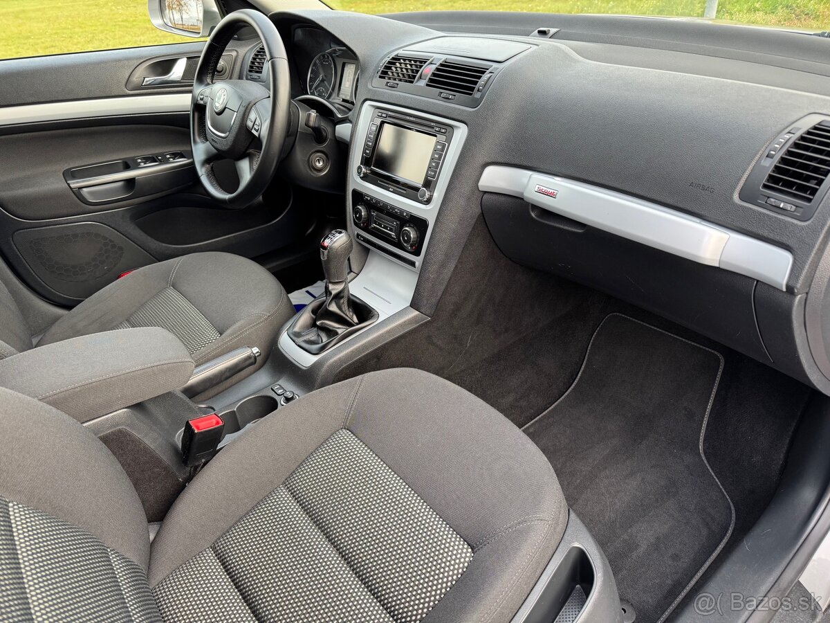 Škoda Octavia Combi II 2.0 TDI CR 4x4 SCOUT - 12