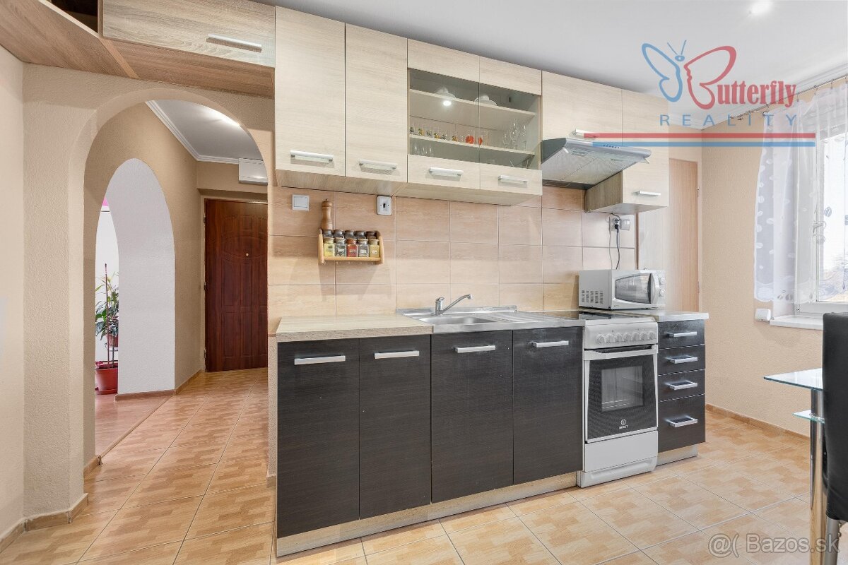 NA PREDAJ - tichý domov s kúskom prírody - byt so záhradkou - 12