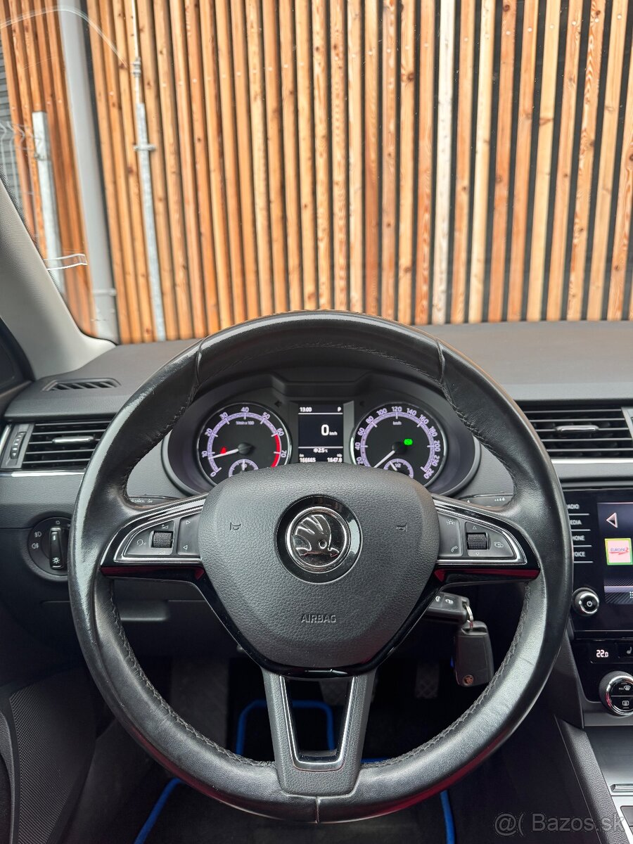 Škoda Octavia Combi 3 facelift 1.4 TSI Ambition DSG - 12