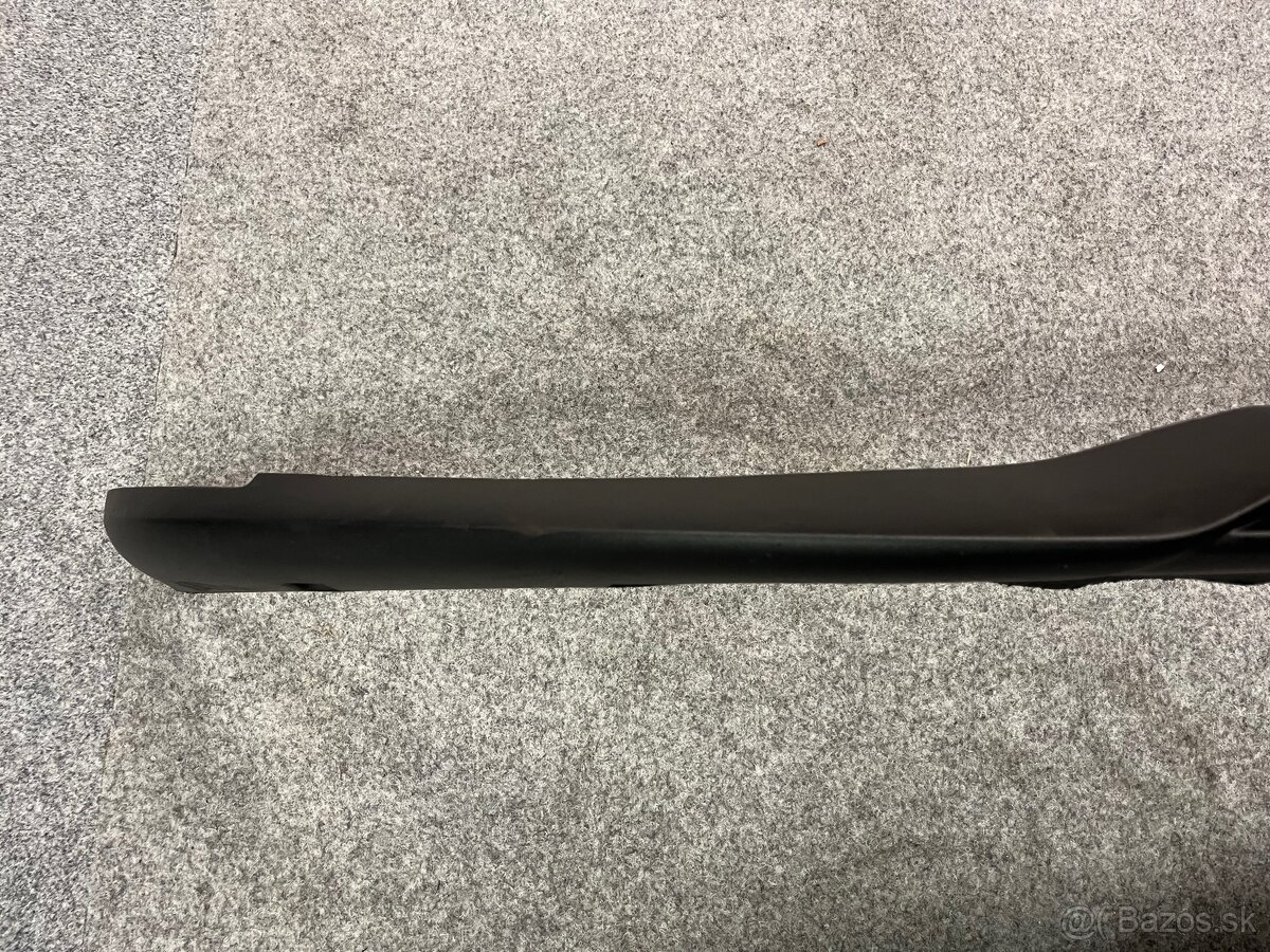 Porsche Taycan spojler nárazníka 9J1807541 - 12