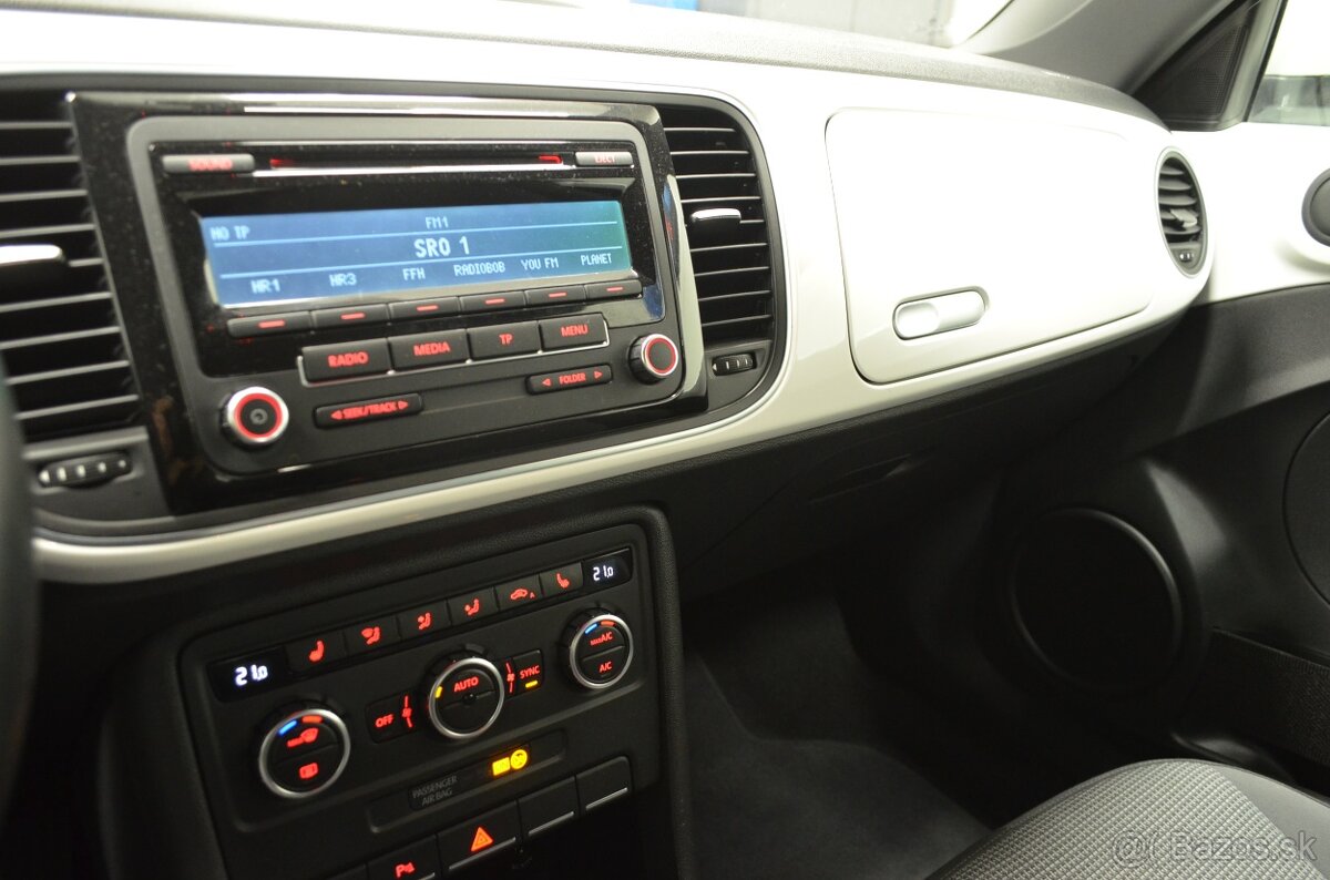 Volkswagen New Beetle 2.0 TDI Design - 12