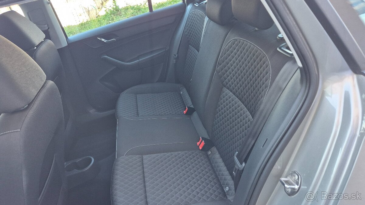 Škoda Rapid Spaceback SB 1.2 TSI 90k Drive - 12