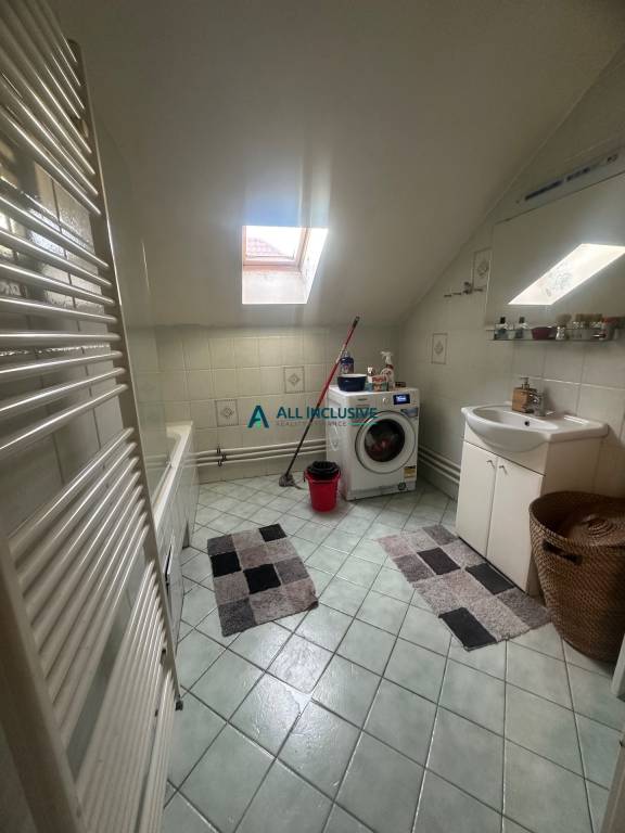 Ponúkame na prenájom 4izb. rodinný dom v obci Tomášov pri Br - 12