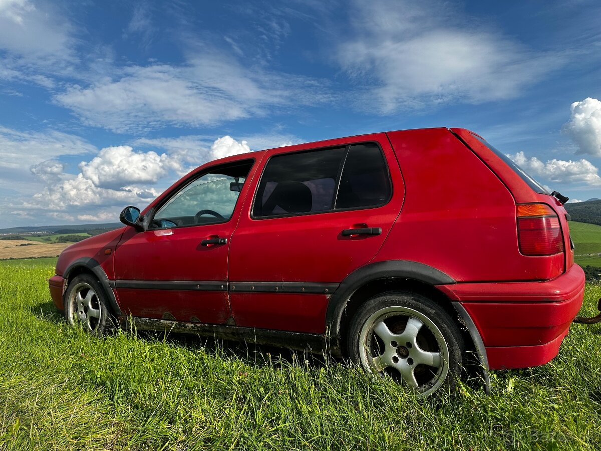 Volkswagen Golf 3 - 12