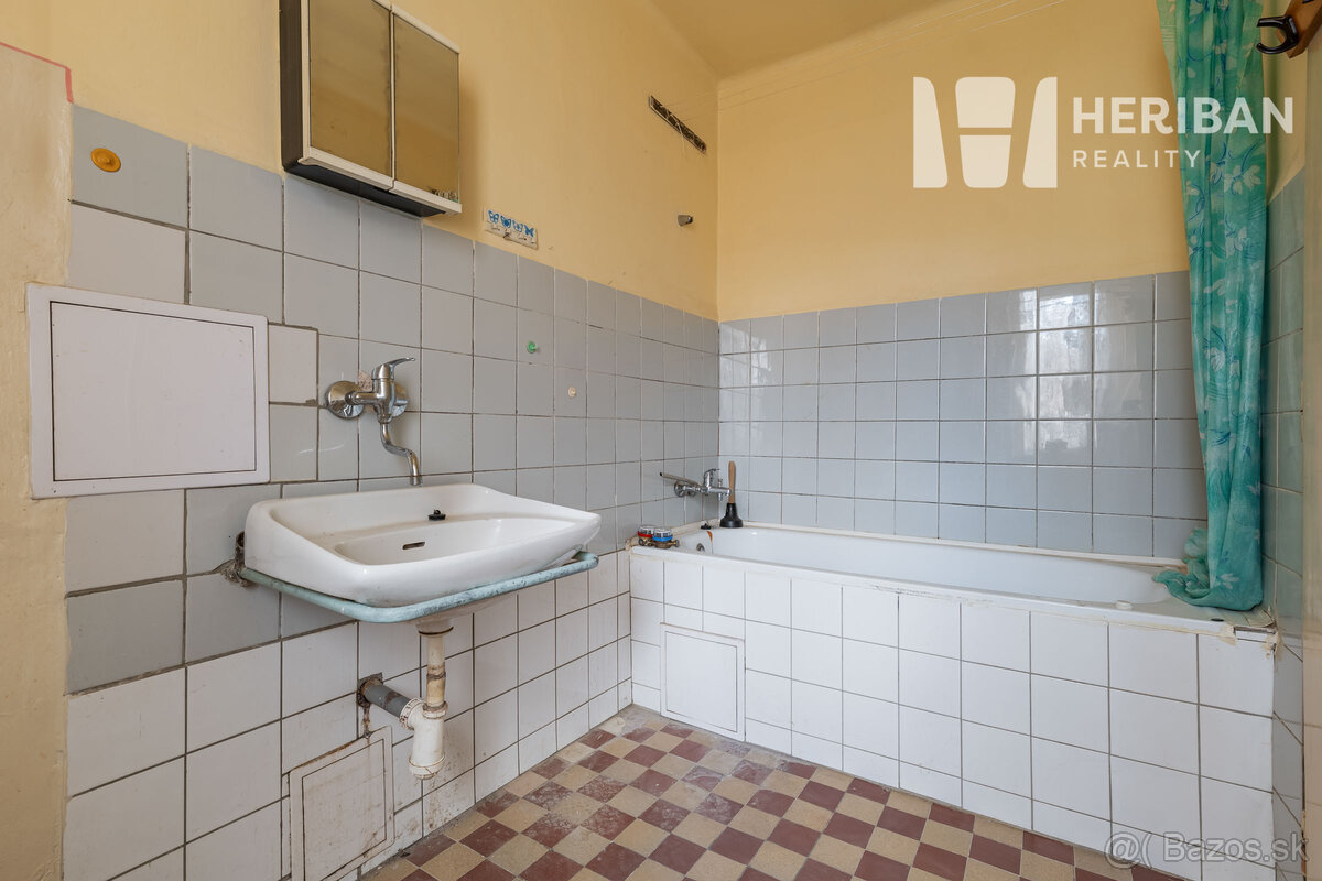 2 izb.tehlový byt, 59m2, ul. 1.Mája, Revúca - 12