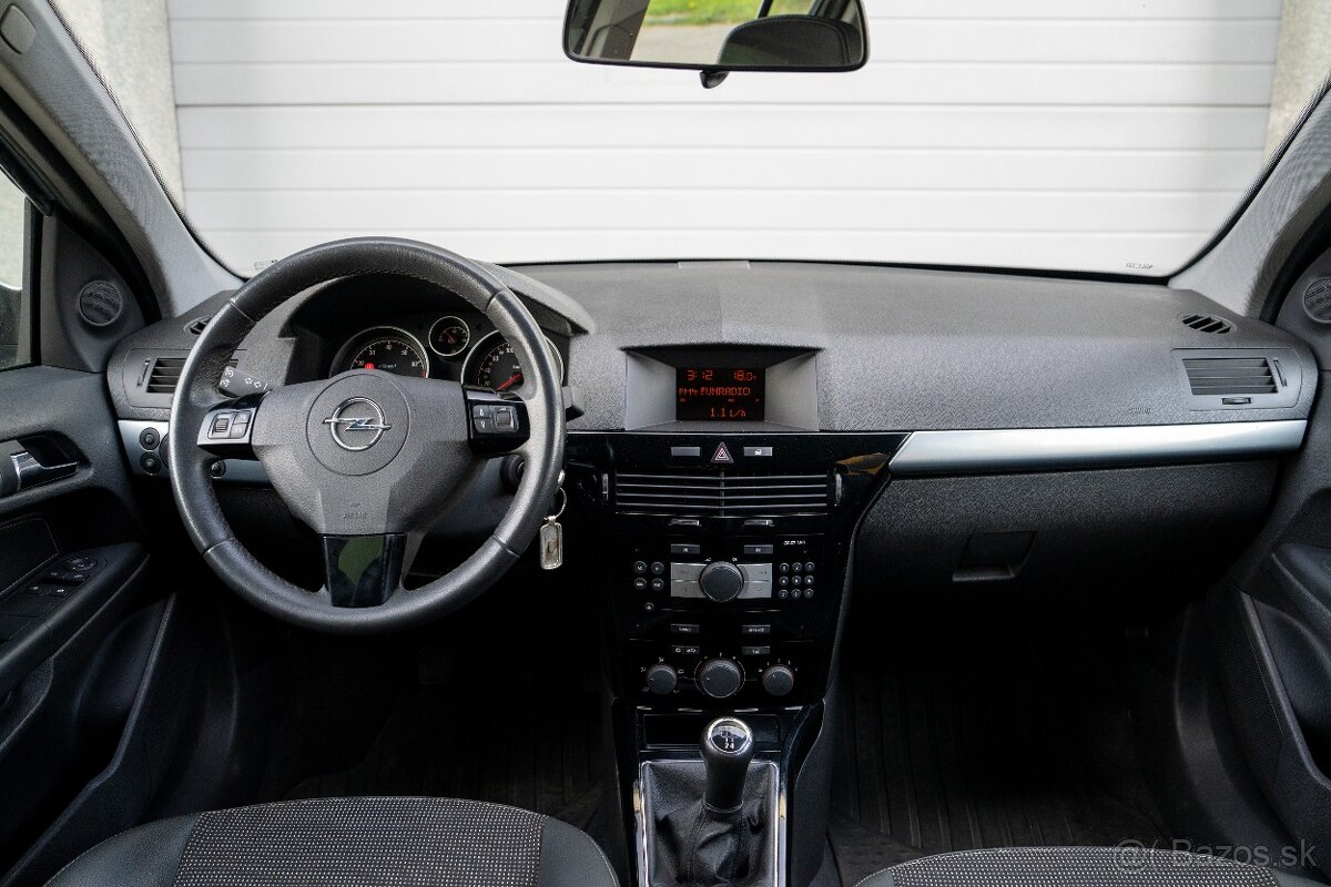 Opel Astra 1.4i, SR-vozidlo - 1.majiteľ - 12