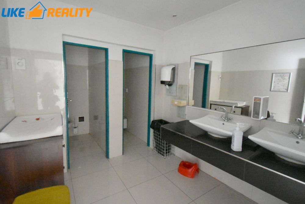 Prenájom komerčných priestorov, Martin – pešia zóna - 12