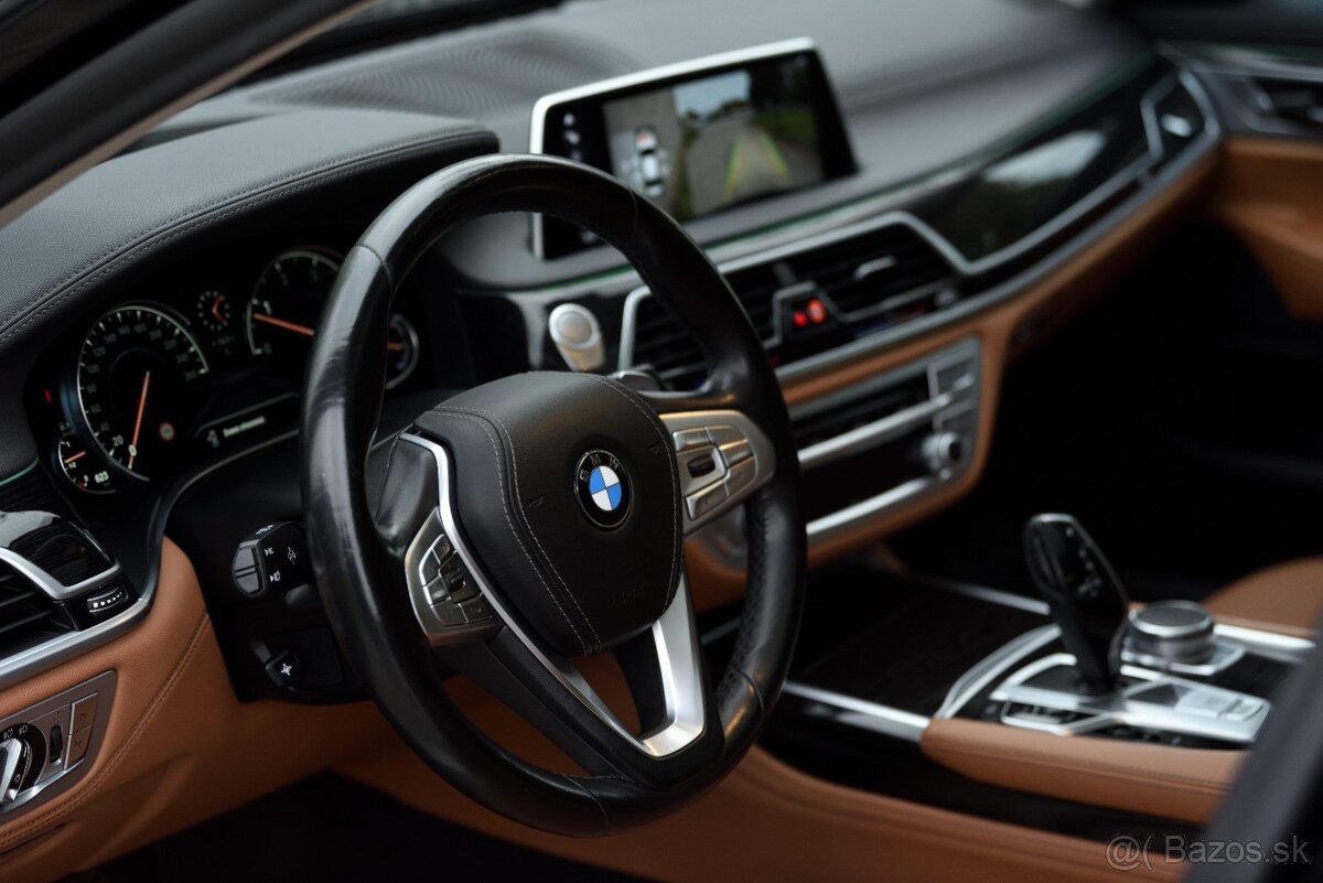 BMW Rad 7 740 xDrive - 12