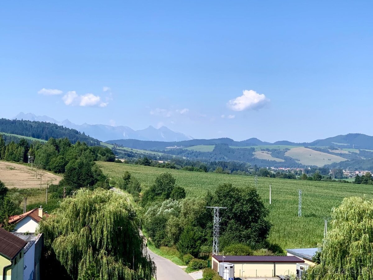 Priestranný 3-izbový byt s výhľadom na Vysoké Tatry - 12