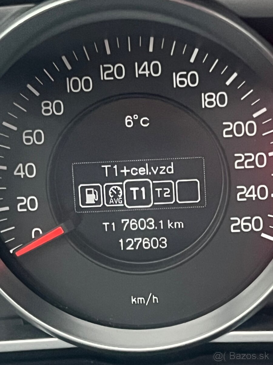 Volvo v40 D2 business - 12