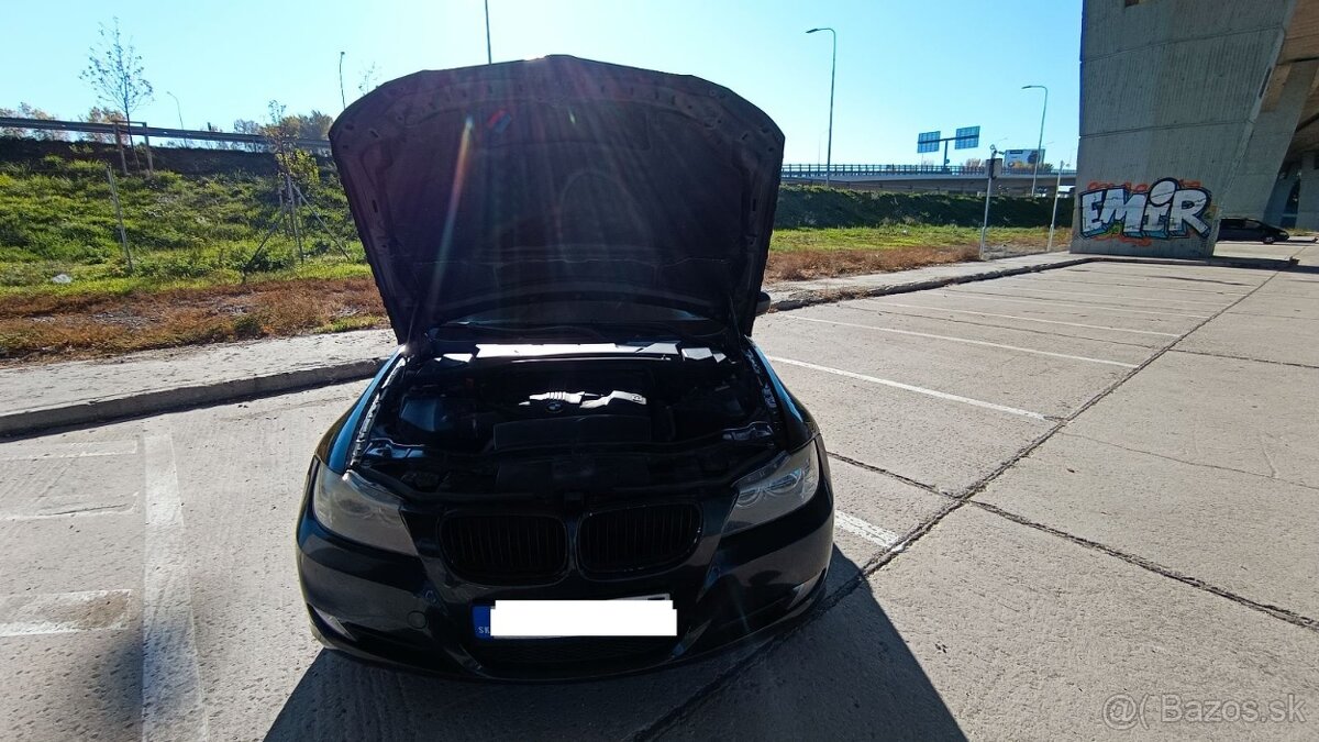 BMW 318d Touring - 12