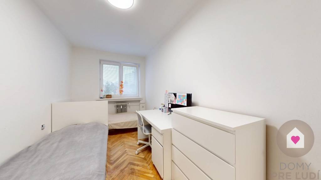 Priestranný 3 izbový byt s dvomi balkónmi, BA III. Kramáre, - 12