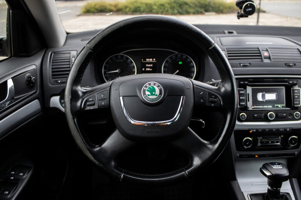 Škoda Octavia Combi 1.6 TDI, 77 kW (2013) - 12