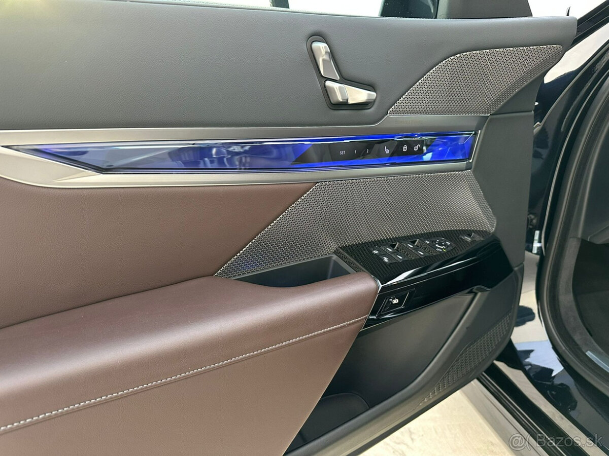 BMW Rad 7 740d mHEV xDrive A/T - 12